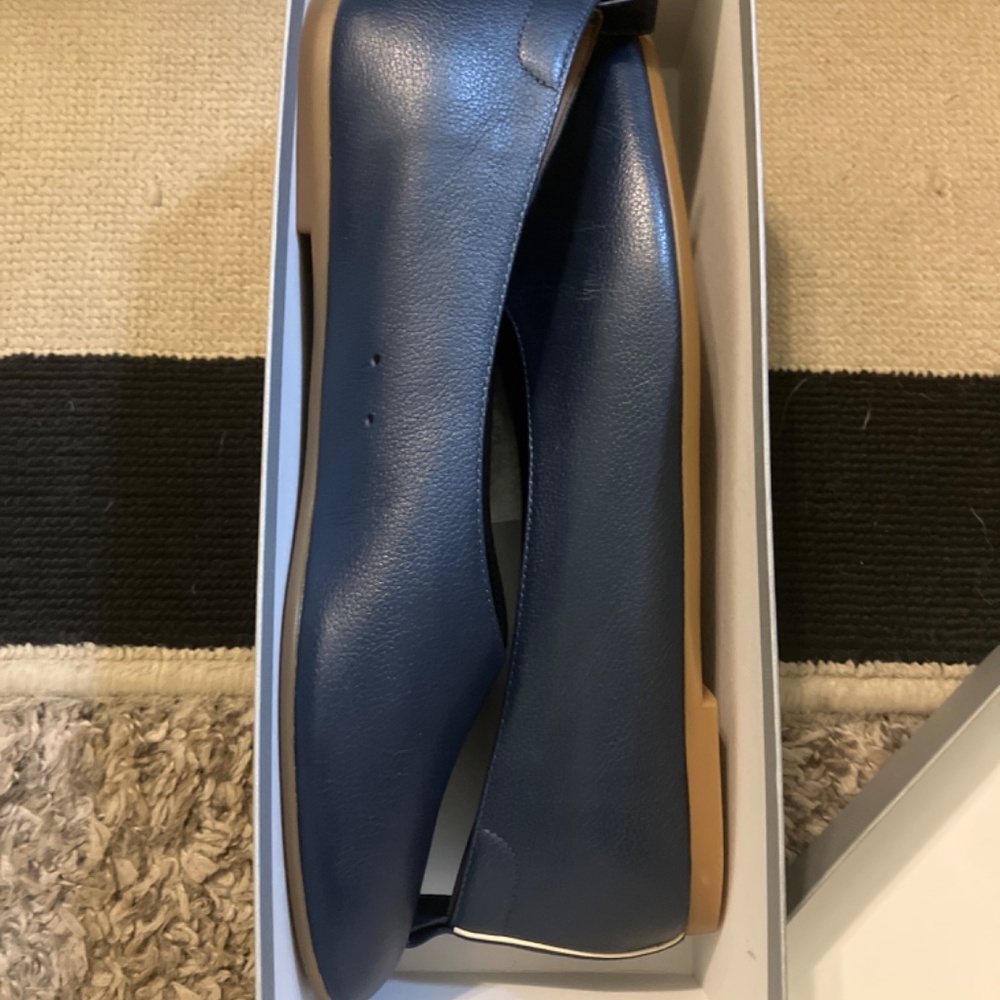 Everlane Narrow Italian leather day glove, size 11, navy - Picture 2 of 4